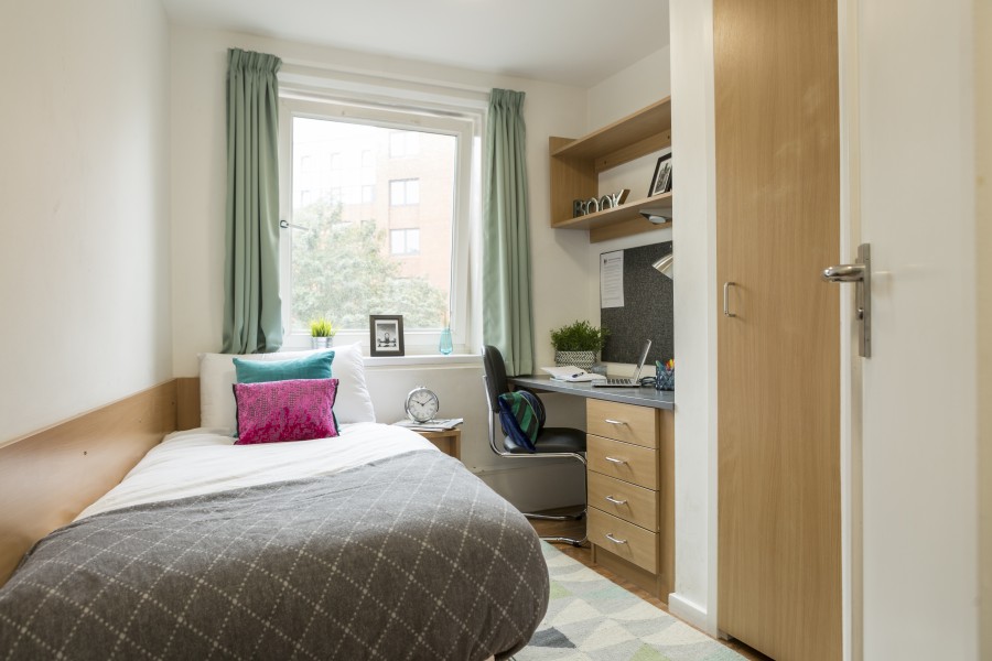 Cranborne House Standard Premium