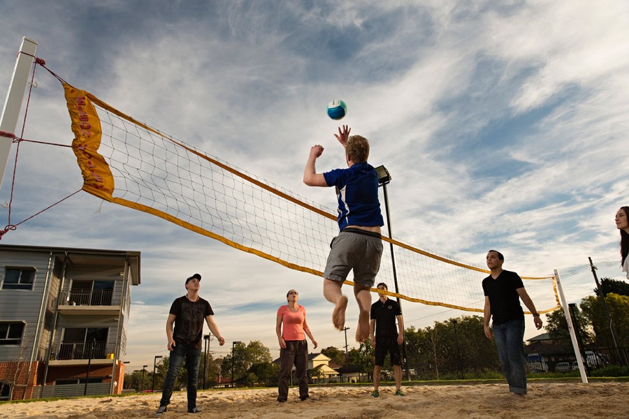WSUV BNK Vollyball people shot 1