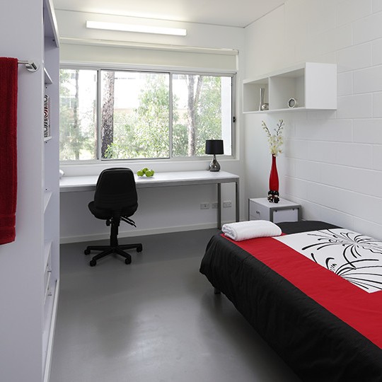 au guv apartment bedroom B